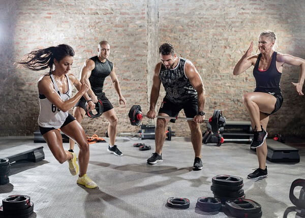 Thêm HIIT (luyện tập cường độ cao ngắt quãng) vào chương trình tập luyện