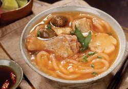 1 tô bánh canh bao nhiêu calo? Ăn bánh canh có mập không?