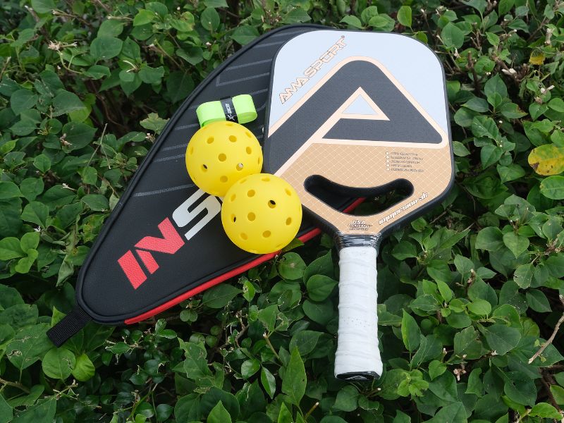 Hình ảnh thực tế vợt Pickleball AMA PP002 White