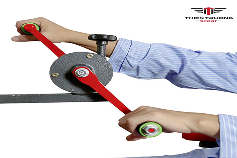 Thiết bị phục hồi chức năng 4 in 1 new 9 Bài tập kéo cơ tay cùng Thiết bị phục hồi chức năng 4 in 1 new