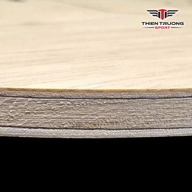 Cốt vợt bóng bàn Sanwei CC 6 Cấu tạo cốt vợt bóng bàn Sanwei CC gồm 5 lớp gỗ + 2 lớp LD Carbon