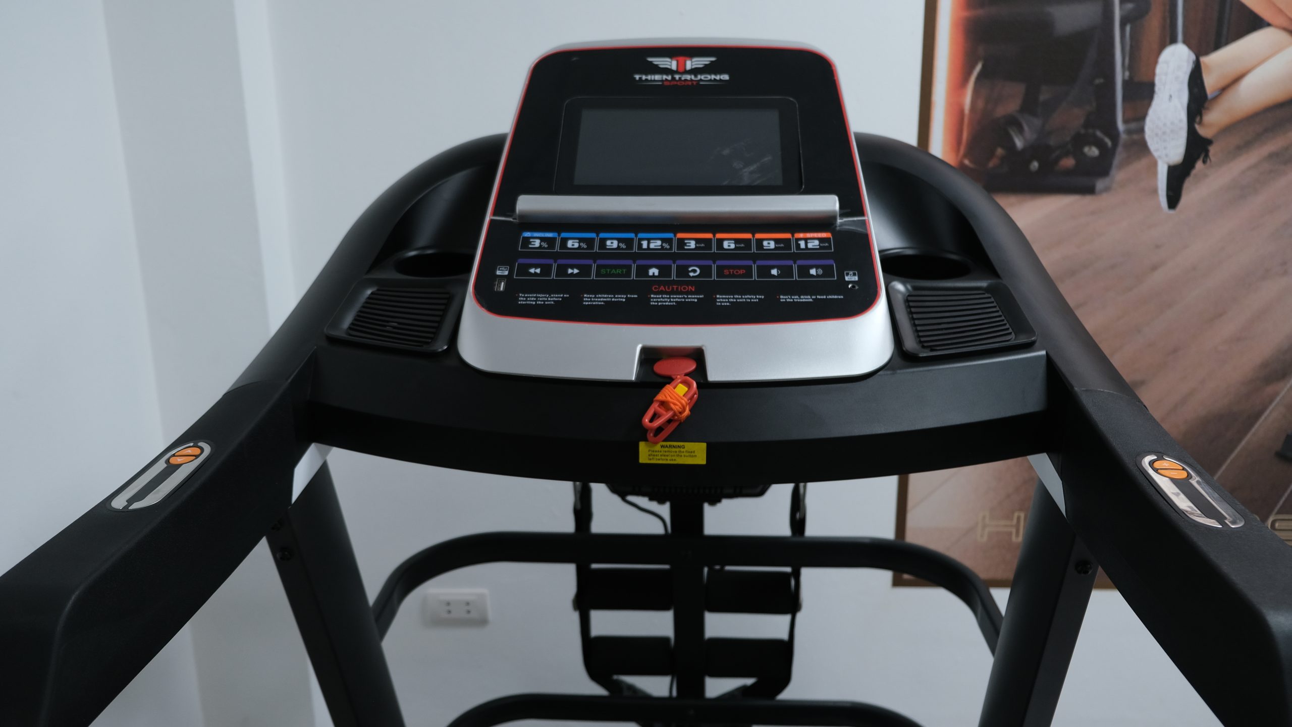 Máy chạy bộ điện đa năng HQ-9800 6 Máy chạy bộ điện đa năng HQ-9800