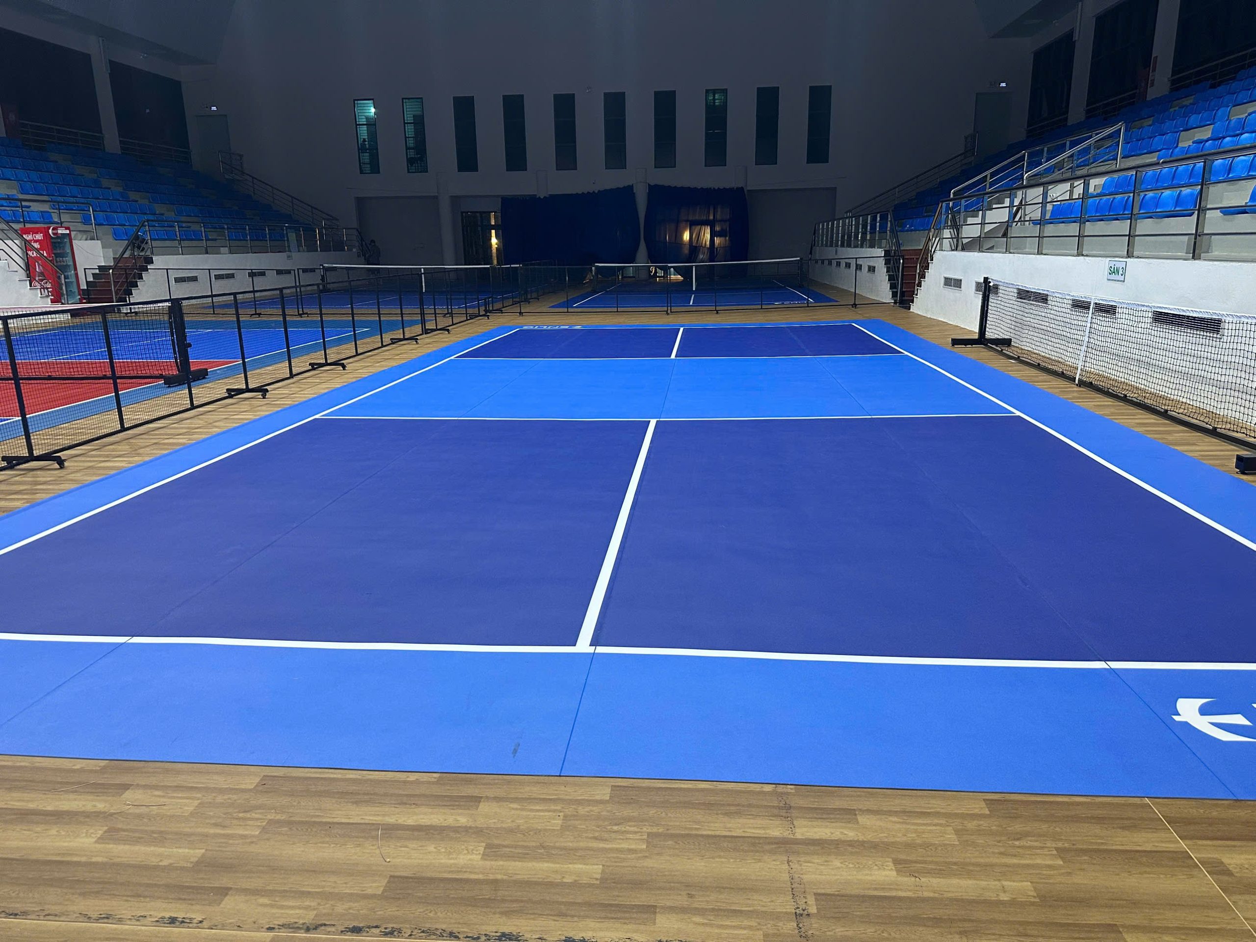 Thảm thi đấu pickleball Enlio G-33130 22 Thể thao Thiên Trường thi công thảm sân Pickleball toàn quốc