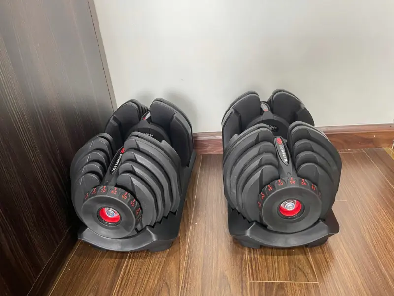 Tạ tay điều chỉnh Bowflex 1090 tiết kiệm không gian tập luyện 