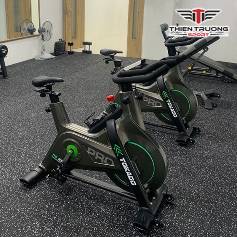 Xe đạp thể dục PS 250 lắp đặt tại phòng tập