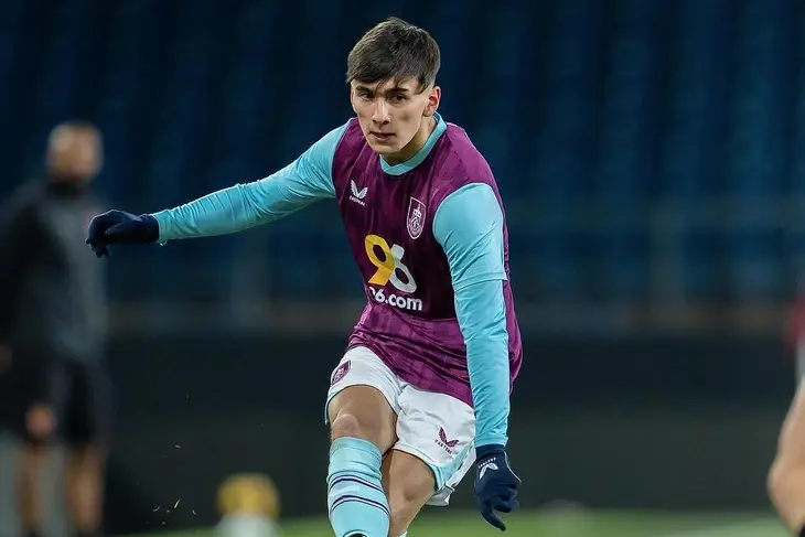 Brandon Ly ngôi sao mới nổi của đội tuyển Việt Nam 3 AA1H1ftt