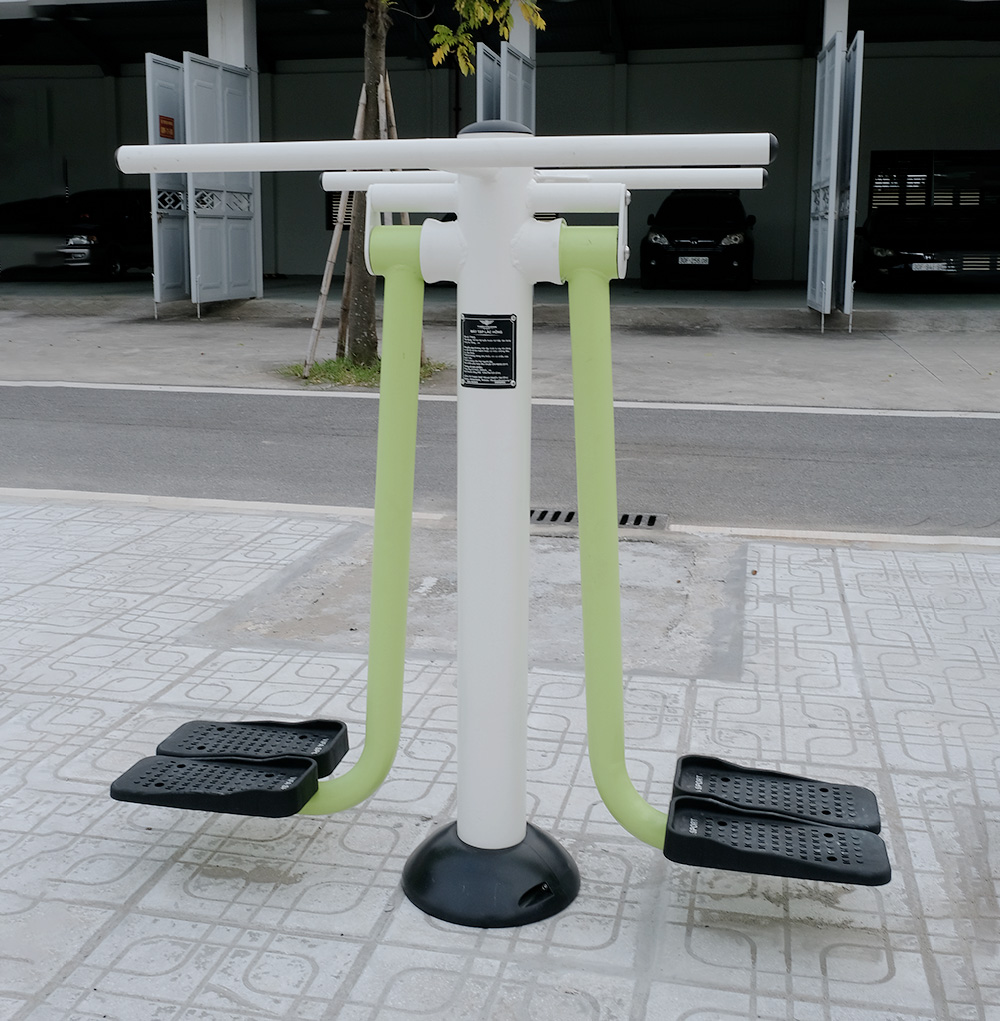 Thiết bị lắc hông TT015 3 thiết bị lắc hông ngoài trời