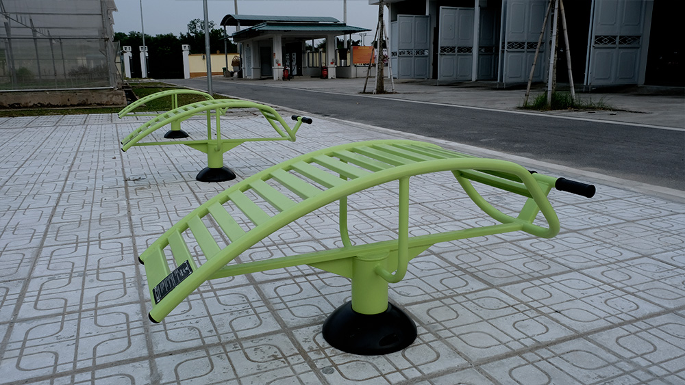 Thiết bị tập lưng bụng ngoài trời TT013 3 Thiết bị tập lưng bụng ngoài trời TT013 1