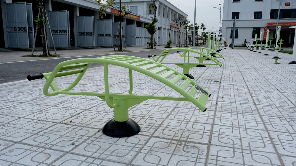 Thiet bi tap lung bung ngoai troi TT013 8