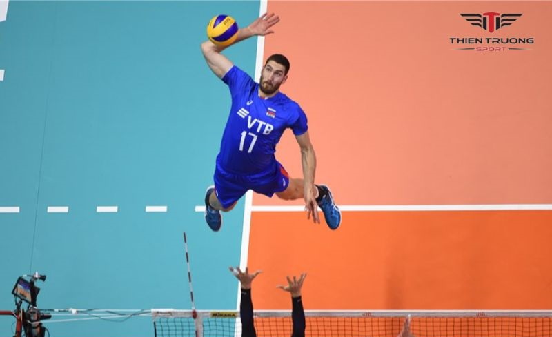Top 10 cầu thủ bóng chuyền cao nhất thế giới 9 9. Maxim Mikhaylov – 2m06