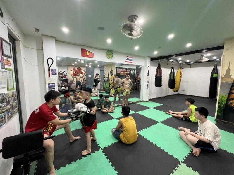 Top 10 lớp học võ thuật tự vệ Hà Nội chất lượng nhất! 5 Các huấn luyện viên tại CLB Soldier MuayThai đều có chuyên môn cao