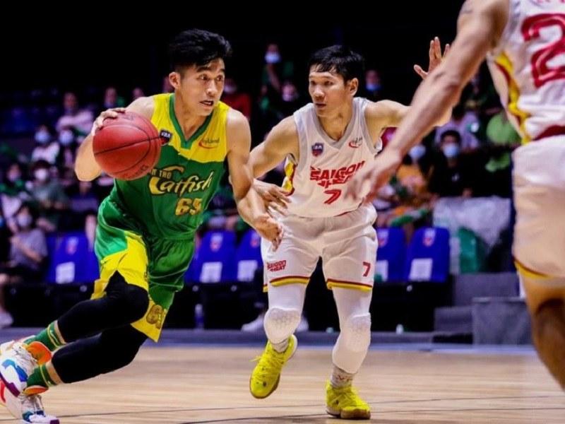 Luật chơi bóng rổ mới nhất 2025 6 Luật 5 giây trong khu vực bóng rổ