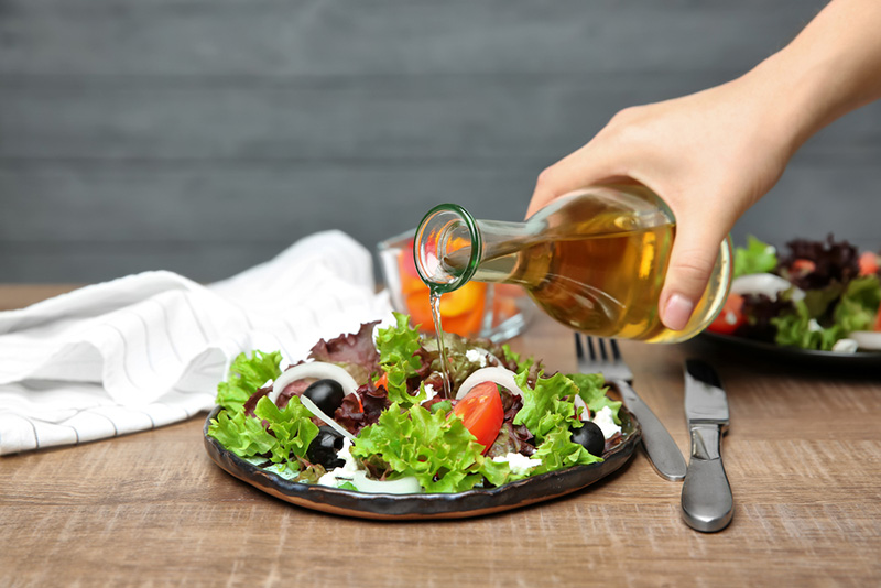 Uống giấm bao lâu thì giảm cân? Cách giảm cân bằng giấm an toàn 6 Salad rau củ và giấm táo