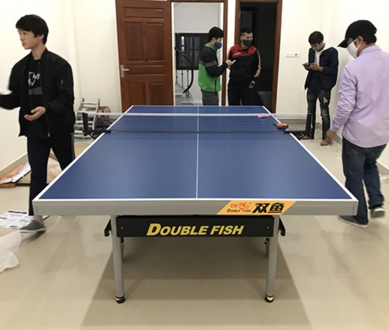 Bàn bóng bàn Double Fish 233 4 Mặt bàn bóng bàn Double Fish 233 làm bằng gỗ MDF dày 25mm