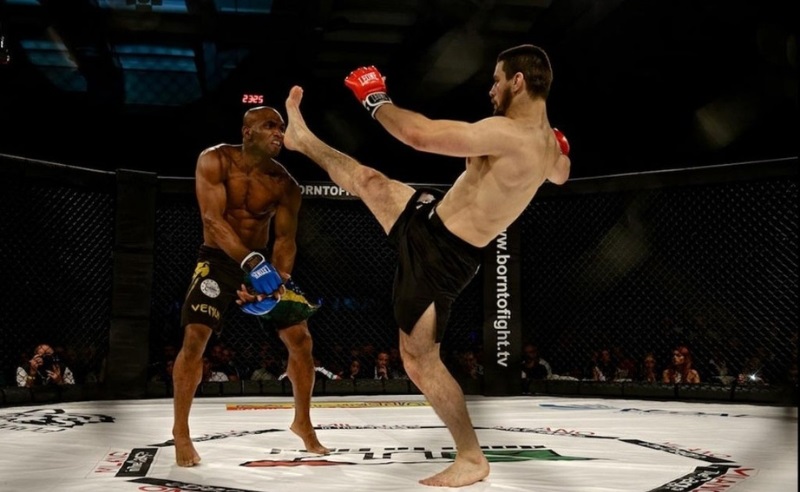 Combo kickboxing cơ bản