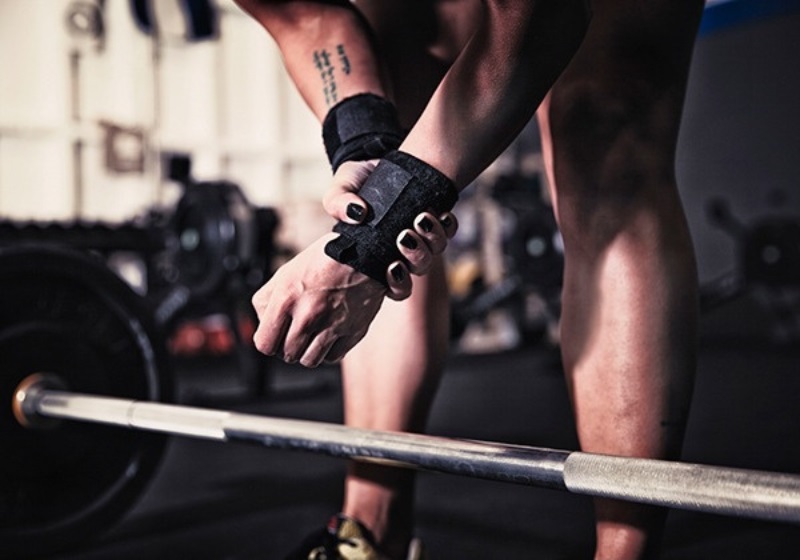 Đau cổ tay khi tập Gym