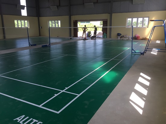 Thi công sân cầu lông