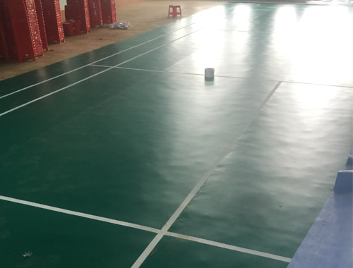Thi công sân cầu lông tại Trường THPT Phan Chu Trinh