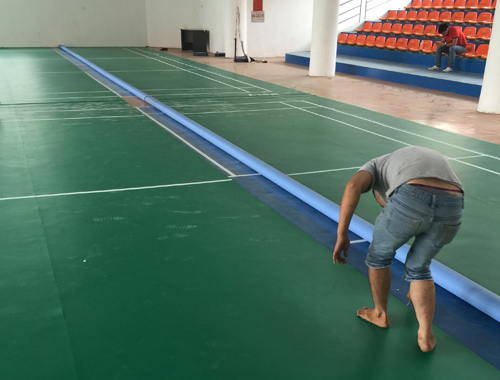 Thi công sân cầu lông