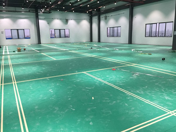 Thi công thảm trải sàn thể thao