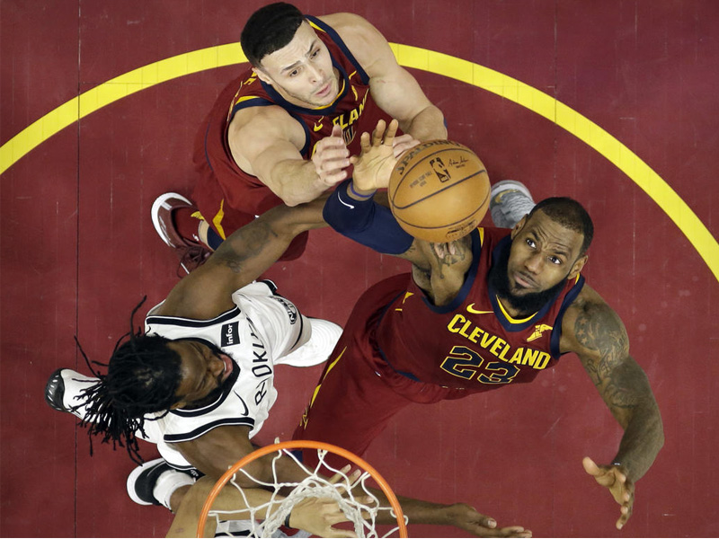 Cách tính điểm bóng rổ chính xác theo luật bóng rổ Fiba 4 vị trí ăn 2 điểm bóng rổ