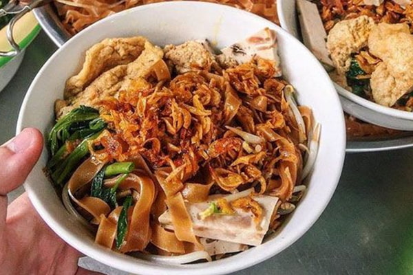 Bánh đa trộn bao nhiêu calo