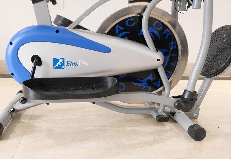 Xe đạp tập thể dục Orbitrek Elite 2085 8 Bàn đạp chắc chắn