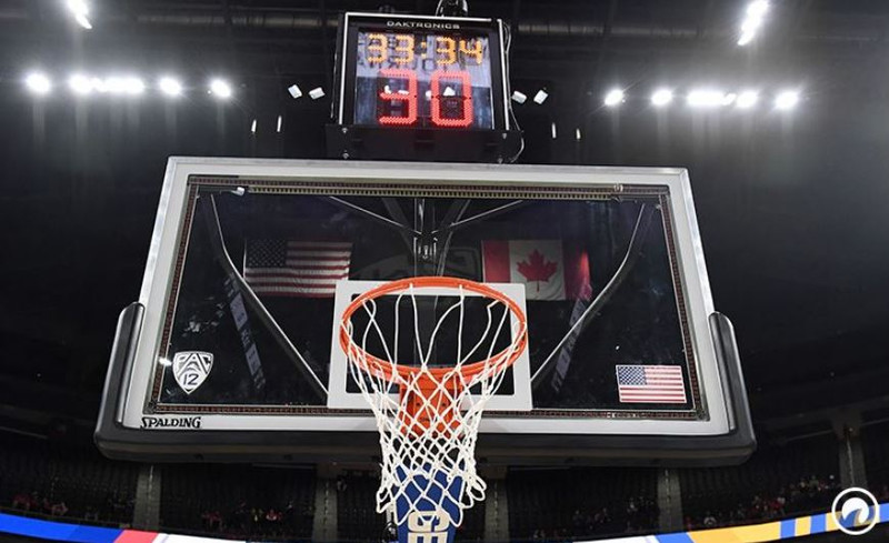 Trận đấu bóng rổ có mấy hiệp? 1 hiệp bóng rổ bao nhiêu phút? 4 Trong bóng rổ, quy định thời gian rất chi tiết, chặt chẽ