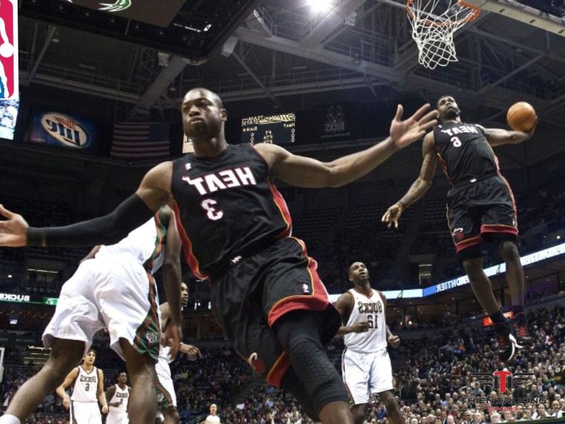 Tổng hợp các kỹ thuật tấn công trong bóng rổ hiệu quả nhất 7 Alley-Oop