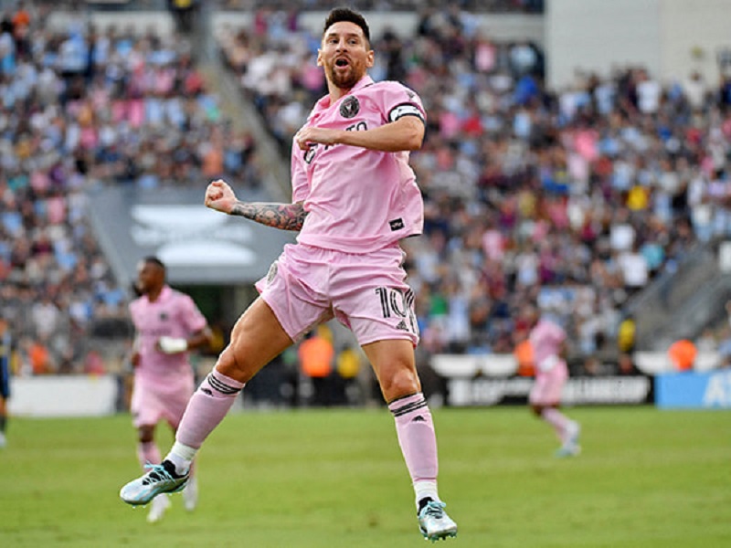 Cầu thủ Messi bao nhiêu tuổi