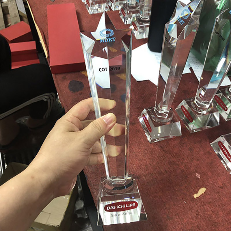 Cúp pha lê CPL 05 3 Hình ảnh thực tế Cúp pha lê CPL 05