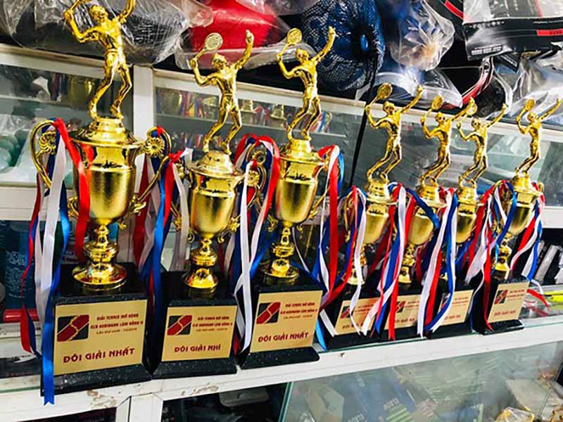 Cúp Tennis 4 Hình ảnh thực tế cúp tennis