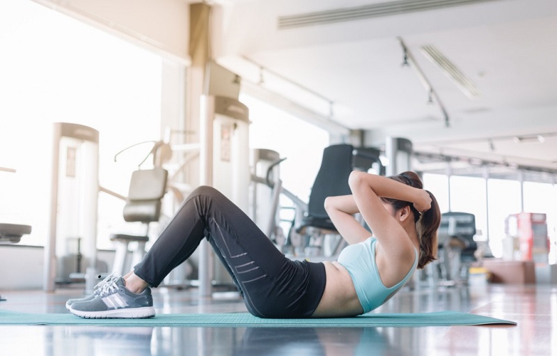 Gập bụng bị đau bụng dưới