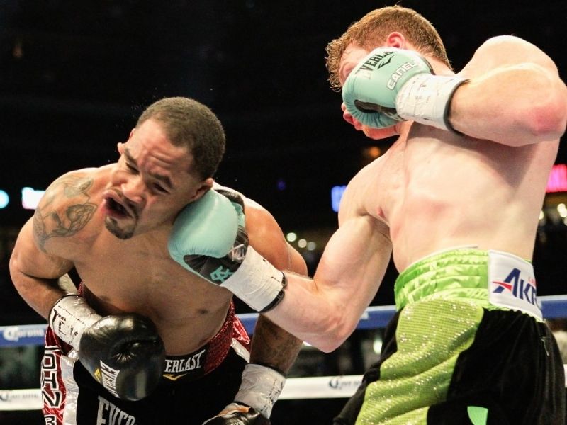 Cú đấm móc trong boxing là gì?