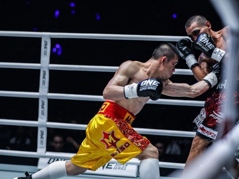 Kiểu đấm móc trong boxing: Cú đấm móc xẻng