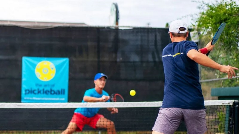 Kỹ thuật bóng xoáy trong pickleball 