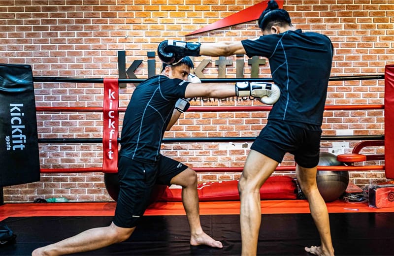 Nắm chắc 5 cách né đòn trong boxing cơ bản và hiệu quả 3 cách né đòn trong boxing với kỹ thuật duck