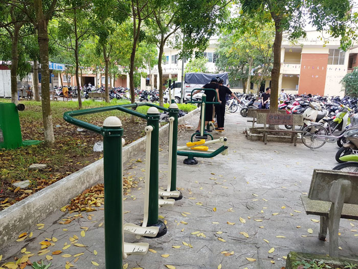 Lắp đặt dụng cụ thể thao ngoài trời