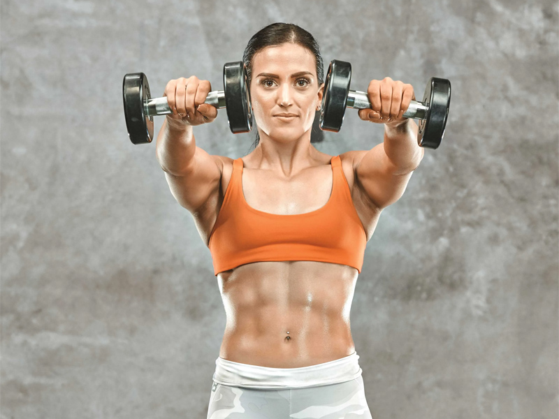 Dumbbell Front Raise là gì? Cách tập và bí quyết cho người mới 2 Tập Dumbbell Front Raise