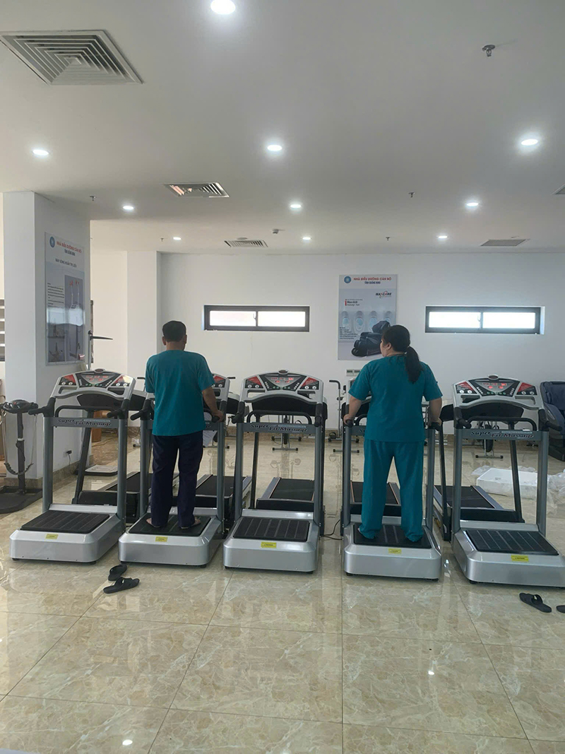 Máy Massage phòng tập Super Fit 4 Máy Massage phòng tập Super Fit