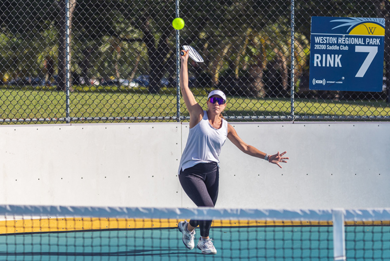 Kỹ thuật Overhead Smash trong Pickleball