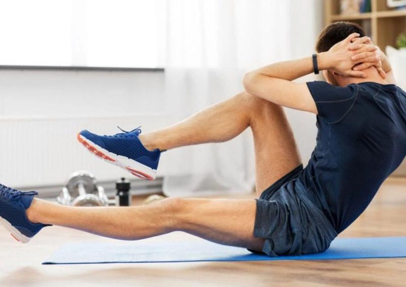 Gập bụng quá nhanh là nguyên nhân khiến việc tập luyện bị chấn thương