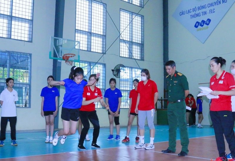 Sân đánh bóng chuyền Hà Nội