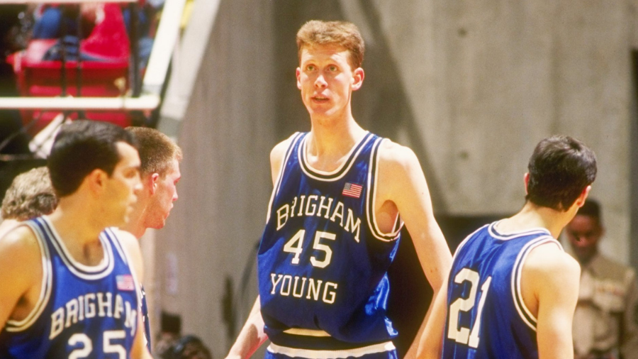 BXH 10 cầu thủ bóng rổ cao nhất thế giới là ai? 6 Shawn Bradley