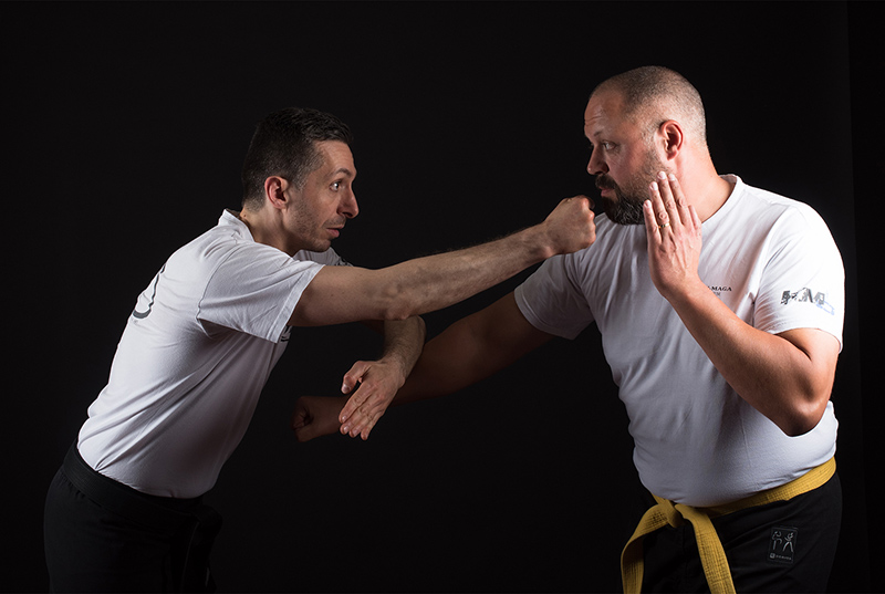 Học môn võ Krav Maga