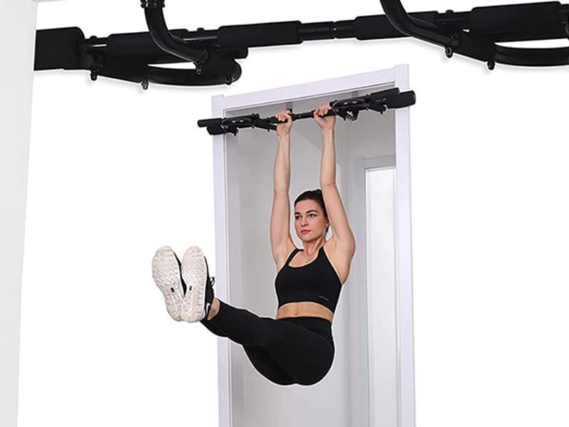 Tập luyện với xà đơn tăng chiều cao