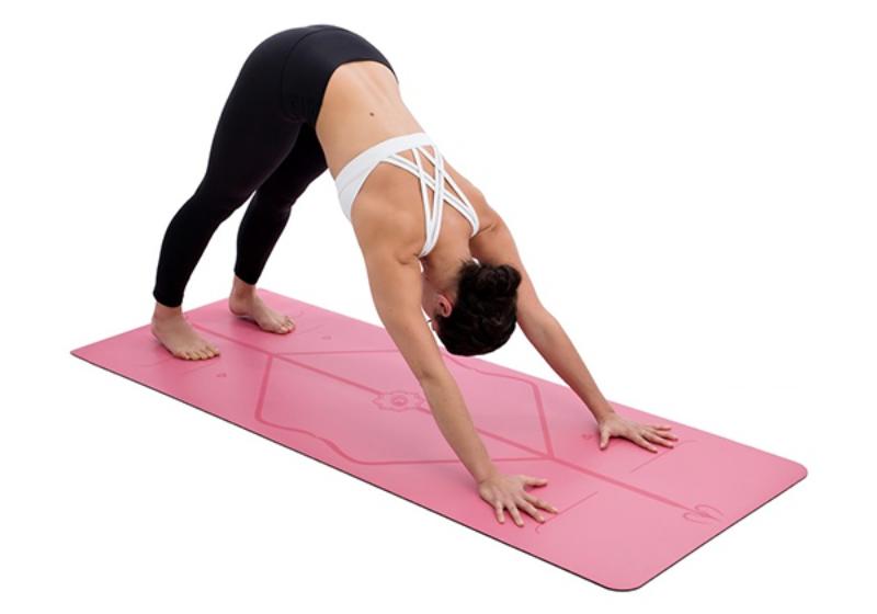 Thảm Yoga định tuyến là gì?