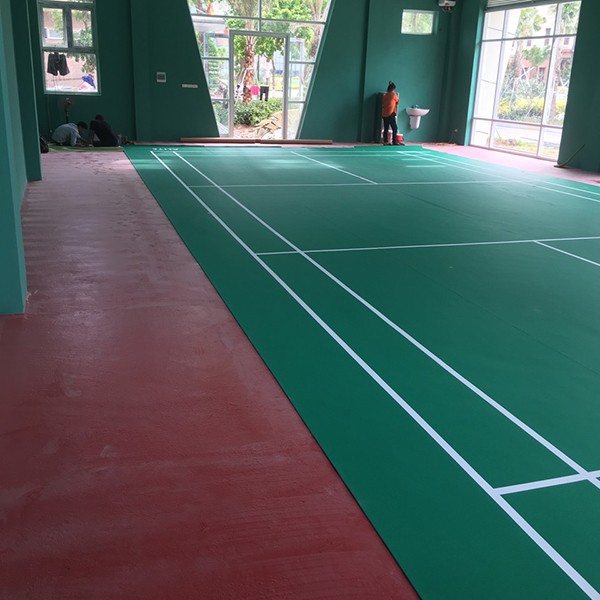 Thi công sân cầu lông tại bệnh viện 108