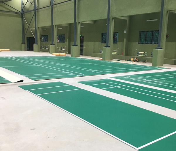 thi cong san cau long tai truong dh tdtt bac ninh 1