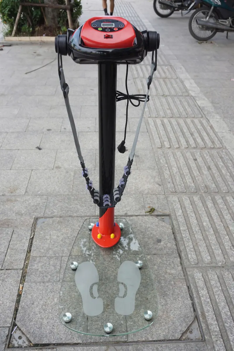 Máy massage toàn thân MHQ 300S chịu được tải trọng lên tới 100kg